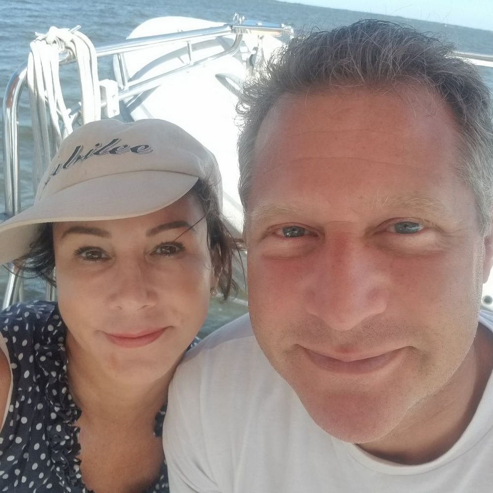 Meet your Posher, Dania